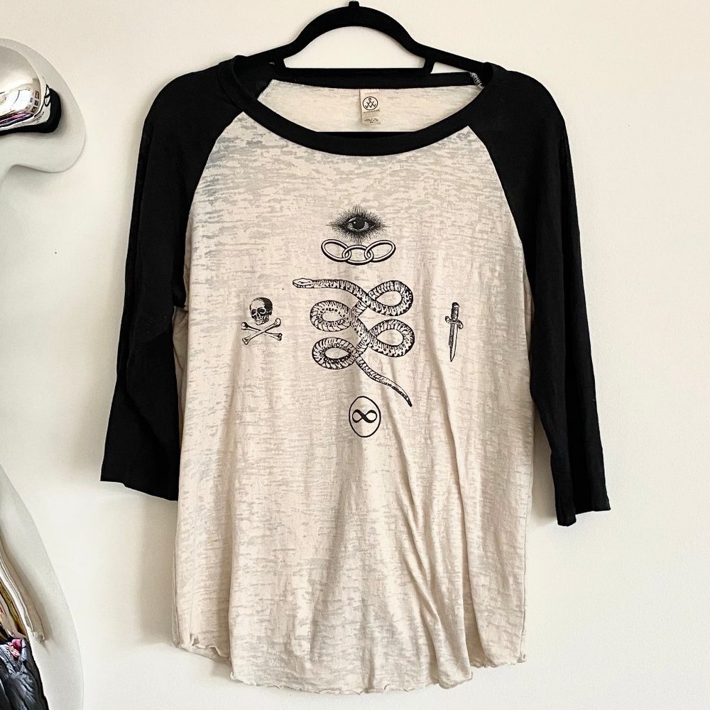 Super Soft Graphic Tee Long Sleeve